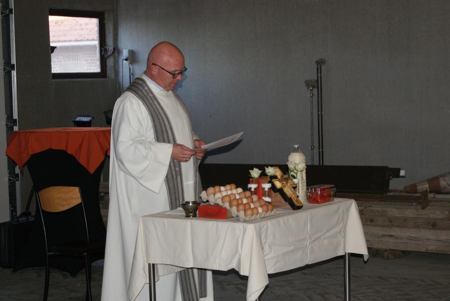 In de viering ging priester Wim voor