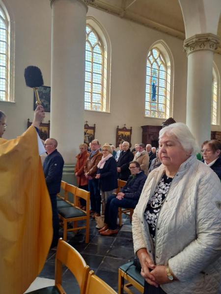 Paasviering in de Sint-Amanduskerk te Wingene 