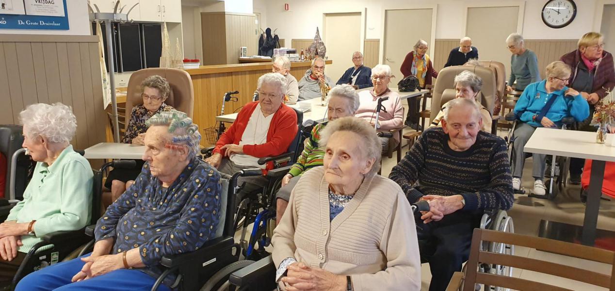 Kerstviering in wzc Amphora in Wingene 