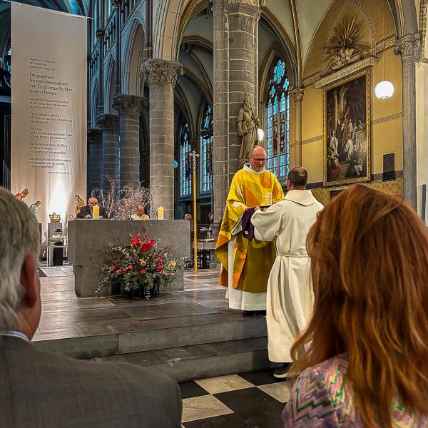 Aanstellingsviering pastoor-deken Edouard Van Maele in Kortrijk 