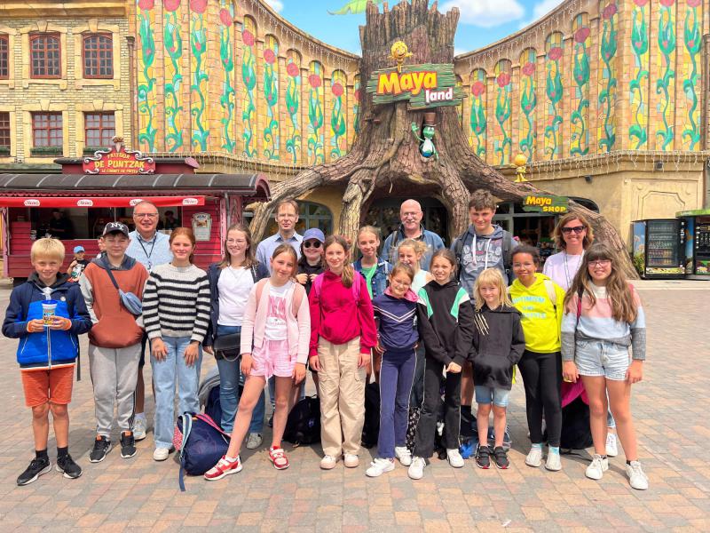 Misdienaars naar Plopsaland 