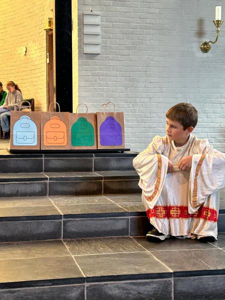 Schoolviering "Samen onderweg" van de Regenboogschool 