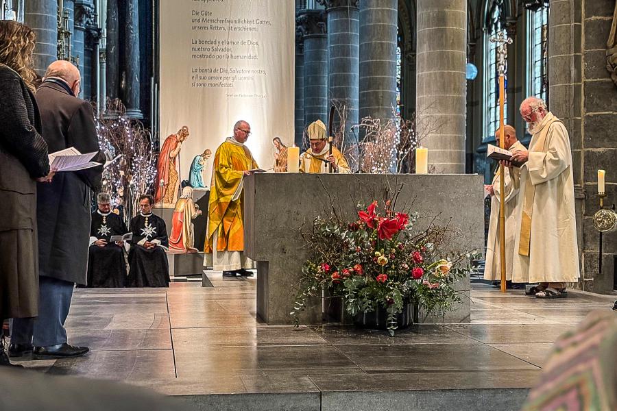 Aanstellingsviering pastoor-deken Edouard Van Maele in Kortrijk 
