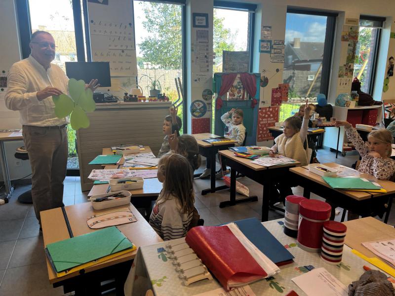 Pastoraal bezoekje bij vrije basisscholen van Zwevezele 