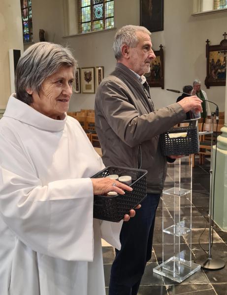 Viering Allerheiligen in de Sint-Amanduskerk te Wingene 