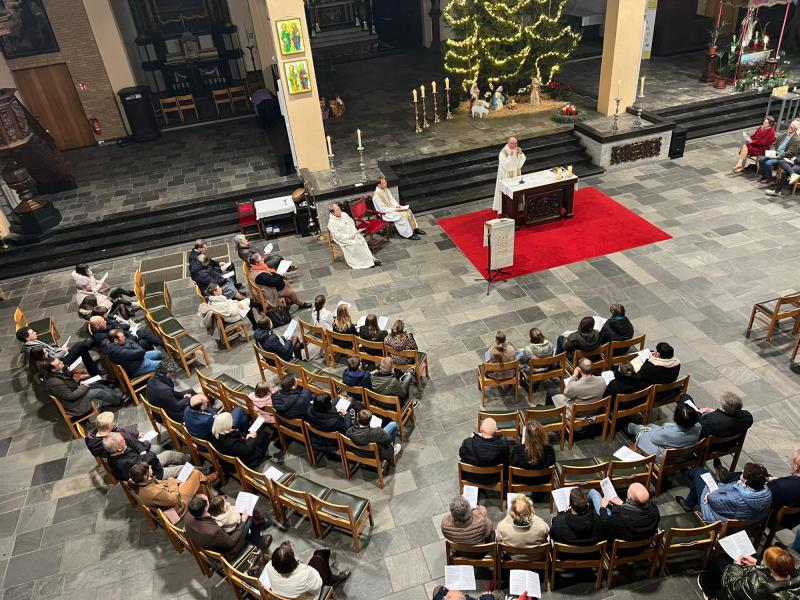 Kerstavondviering in Zwevezele 