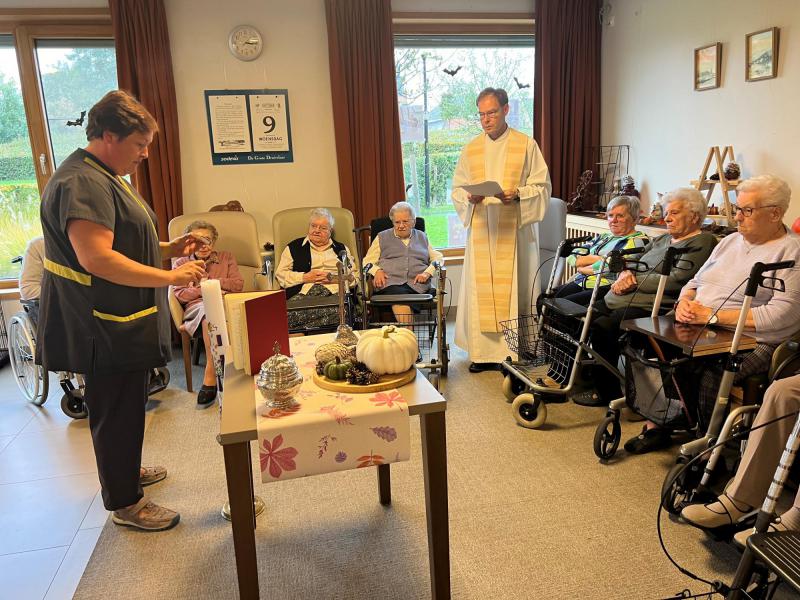 Ziekenzalving in wzc Amphora 