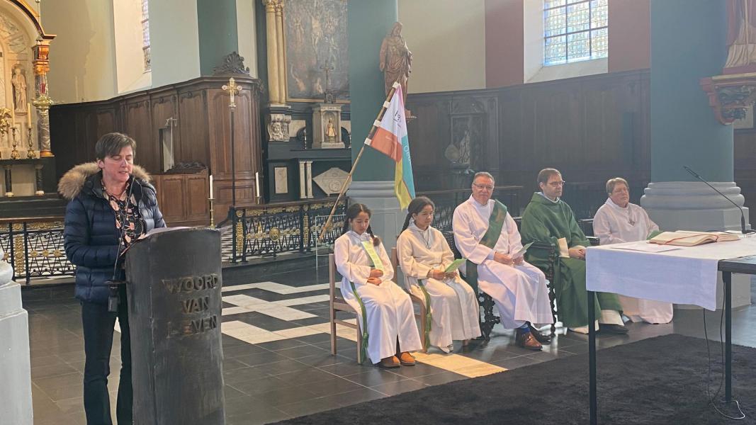 Oedelem - Welkom aan pastoor Bart en diaken Danny en nieuwjaarswensen met Ferm 