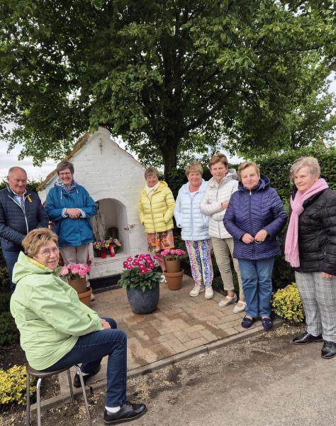 Bidden aan de kapelletjes in Wingene 