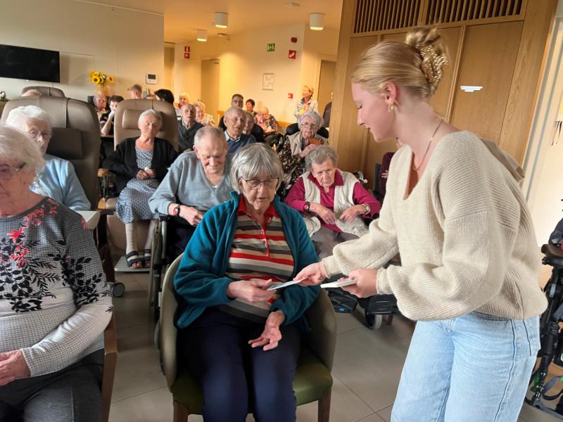 Rozenkransgebed in wzc Amphora 