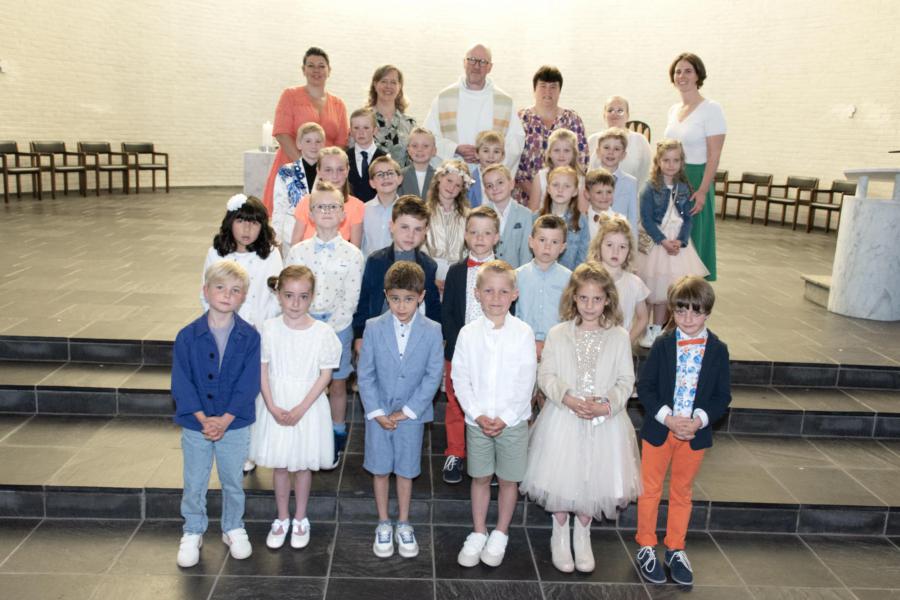 de kinderen van de Regenboogschool en Stimuland te Beernem 