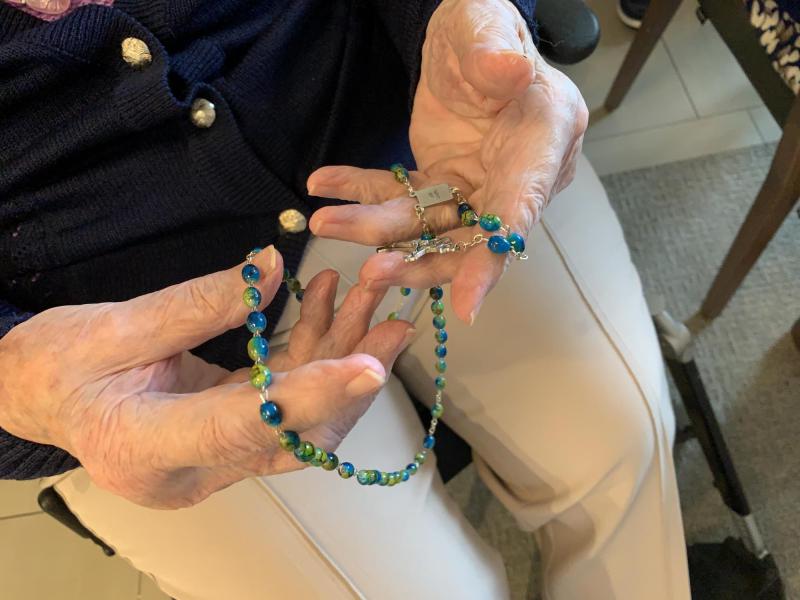 Rozenkransgebed in wzc Amphora 