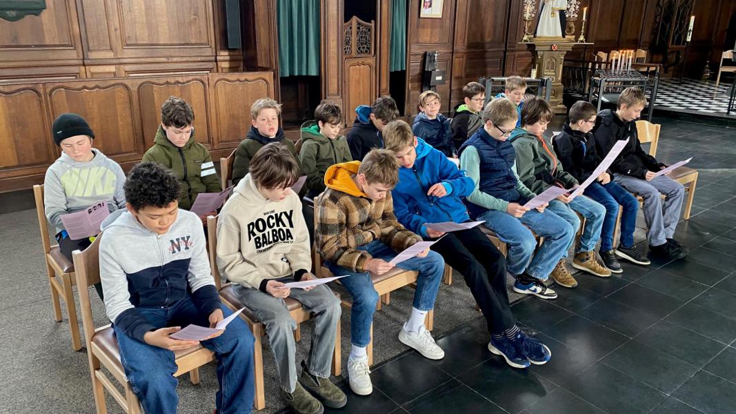 Catechese voor de vormelingen van Sint-Petrus en Sint-Lambertus 
