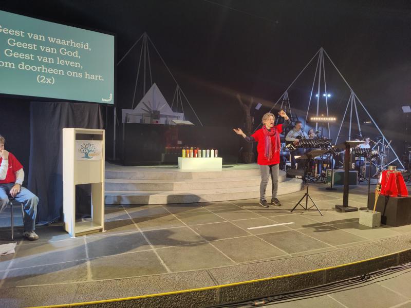 Vormelingen van Zwevezele naar 'Let it shine' 