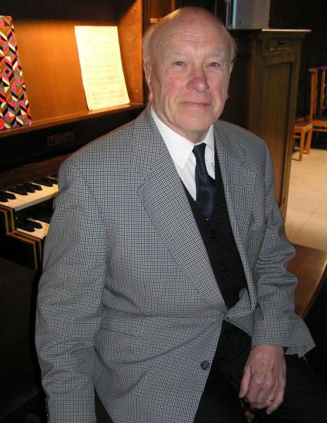 Florent aan het orgel te Zwevezele op 28 april 2005 