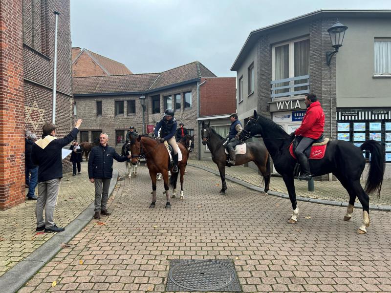 Paardenzegening op Sint-Elooisfeest 