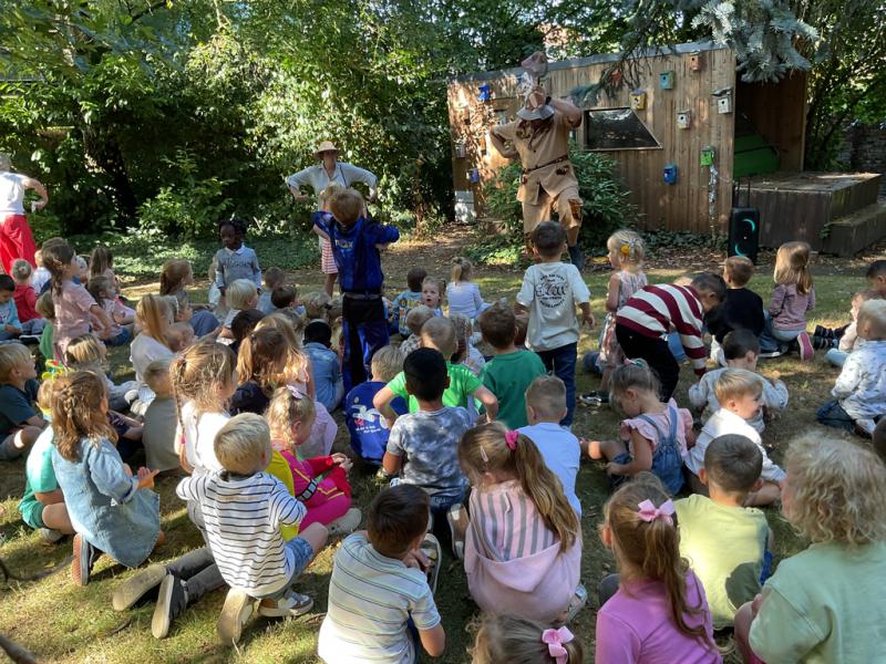 Eerste schooldag in de Centrumschool, of was het Centrumzoo? 