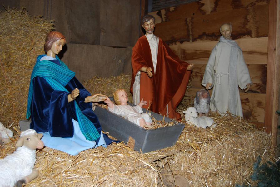 Ook de herder vond de weg naar de stal in Knokke.  © Kerk in Zwevegem / Communicatie / Kerststal 2020