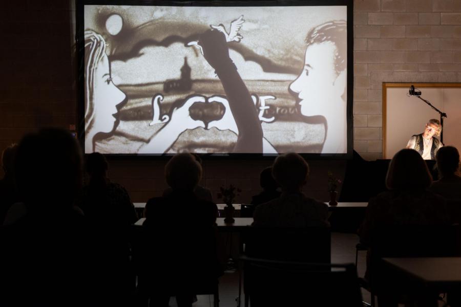 Zandsculptuur © M.R.