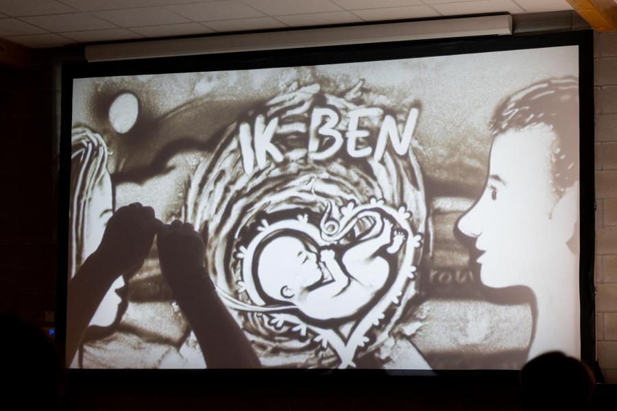 Zandsculptuur © M.R.