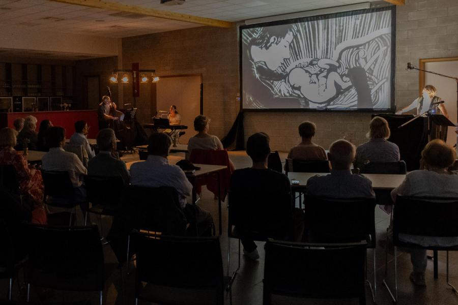 Zandsculptuur © M.R.