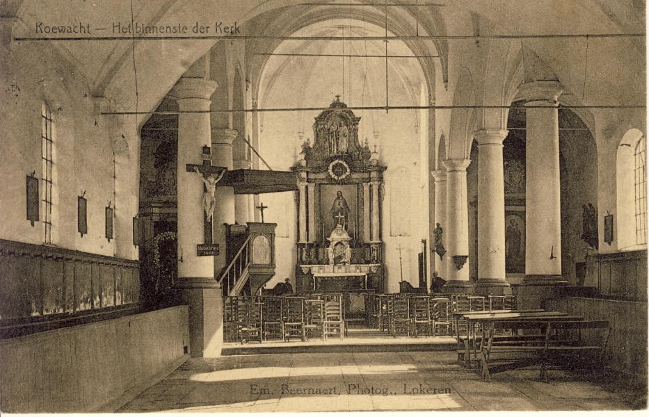 Binnenzicht van de kerk in 1910