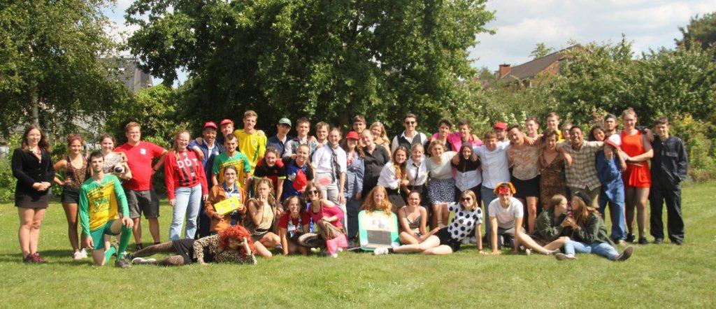 Nog een zekerheid: wij komen met zijn allen volgend jaar weer samen voor dit hoogtepunt van onze KLJ-werking.  