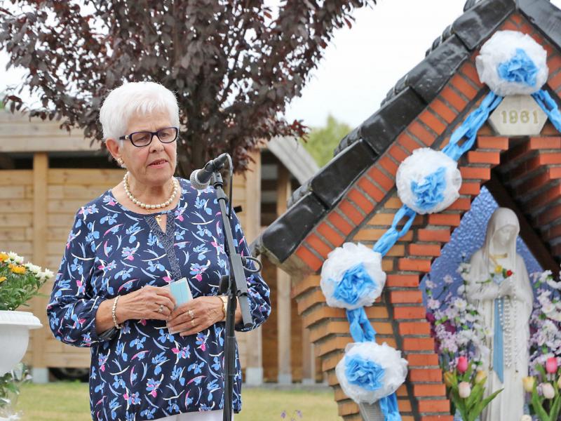 Inzegening van het kapelletje aan de Oude Baan 
