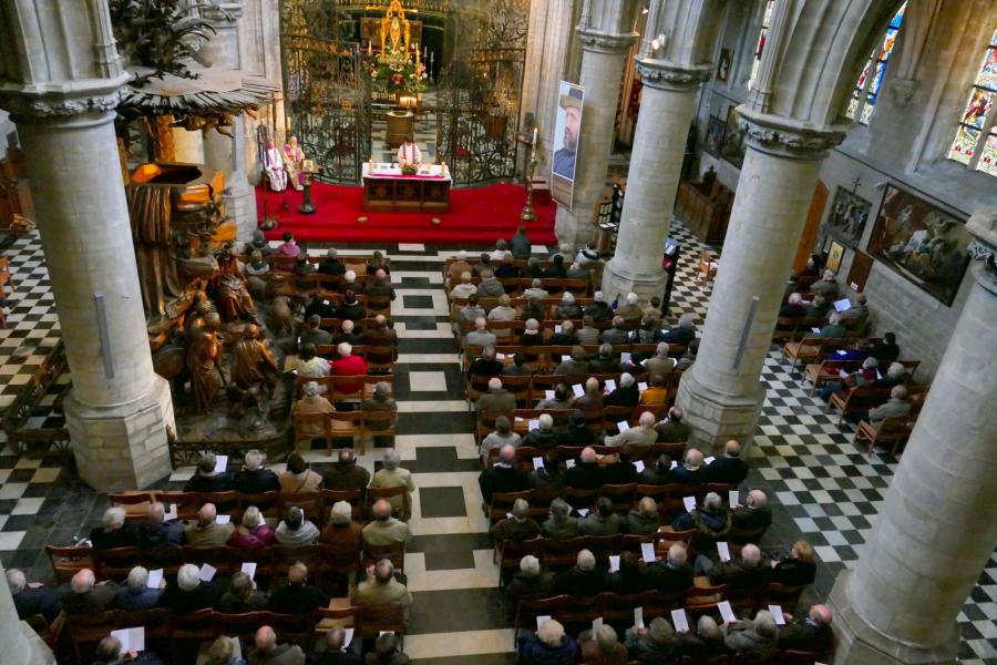 De O.L. Vrouw kerk van Alsemberg was de gastkerk voor” de Lente Ontmoeting” © Hugo Casaer