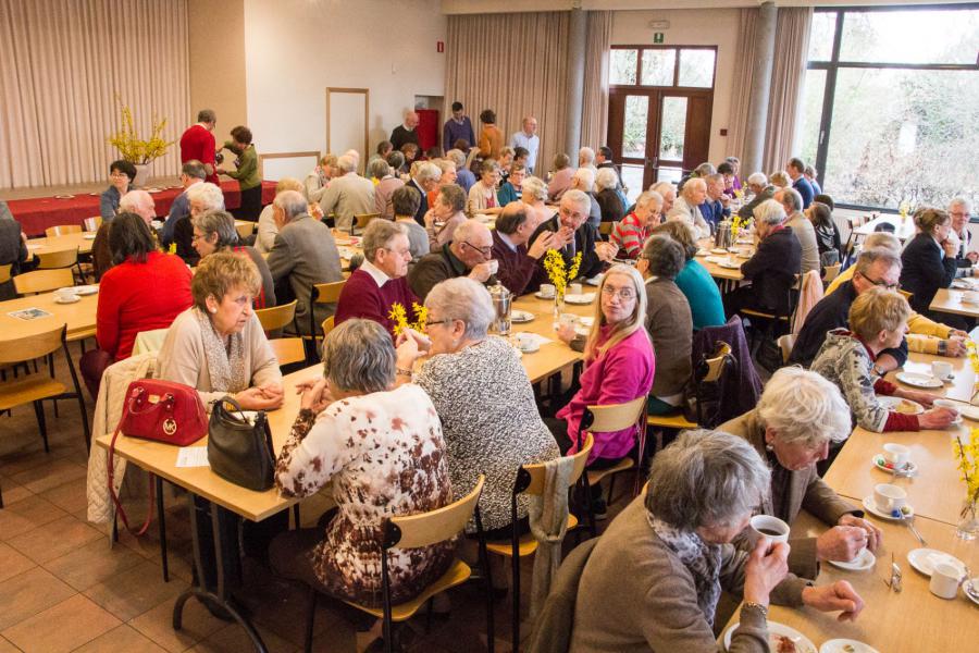 Napraten bij koffie en taart in de Moriaan © Gilbert Wastiels