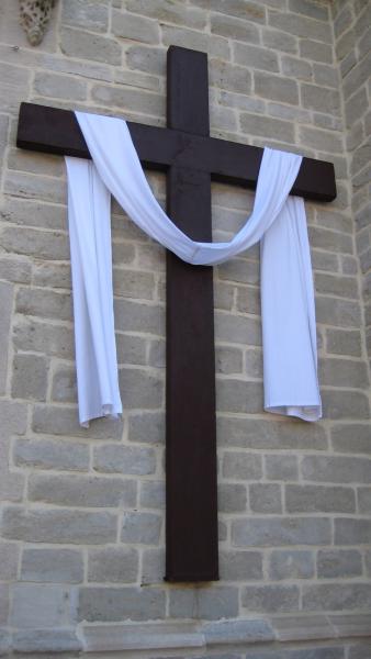 Jezus overwon de dood! Foto’s uit de kerk van Machelen © L.J. 