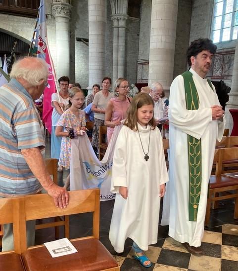 Zo begon onze startviering. © L.J. 