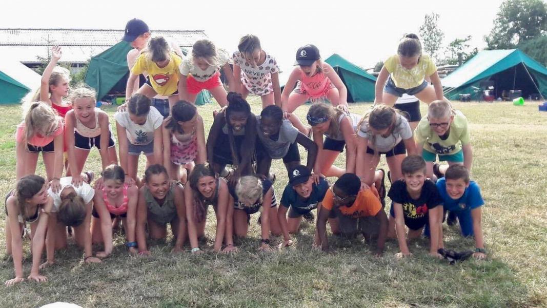 Op kamp leren we ook bouwen op elkaar. © Marijke De Crée 