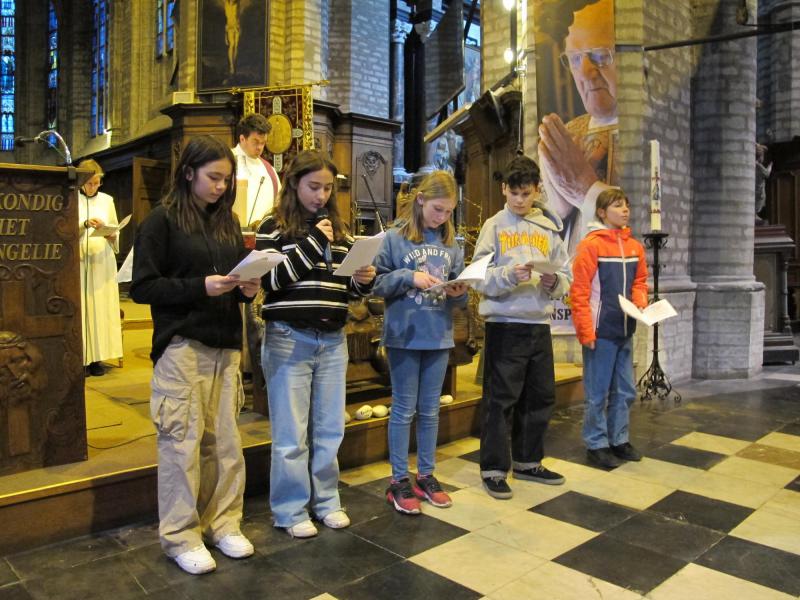 Wat betekent het kruisje voor ons? © Leen 