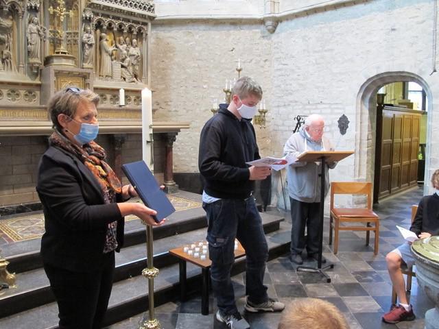 bij het doopsel werd onze naam opgetekend in het doopregister © Leen 