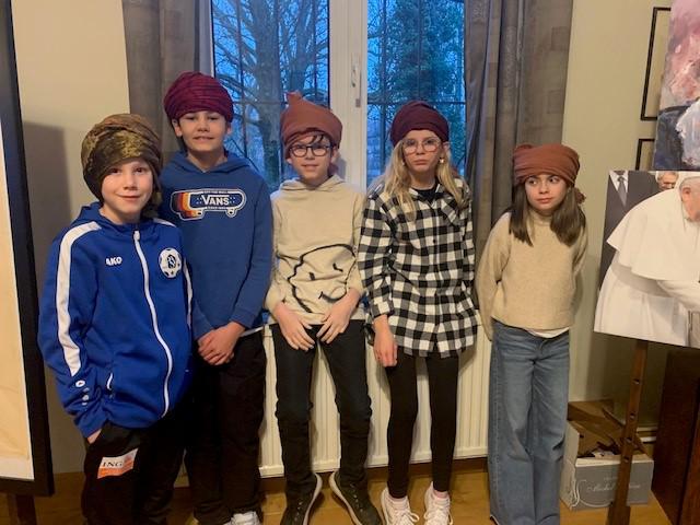 Met de tulband vertolken we de vader uit het verhaal.© Marleen 