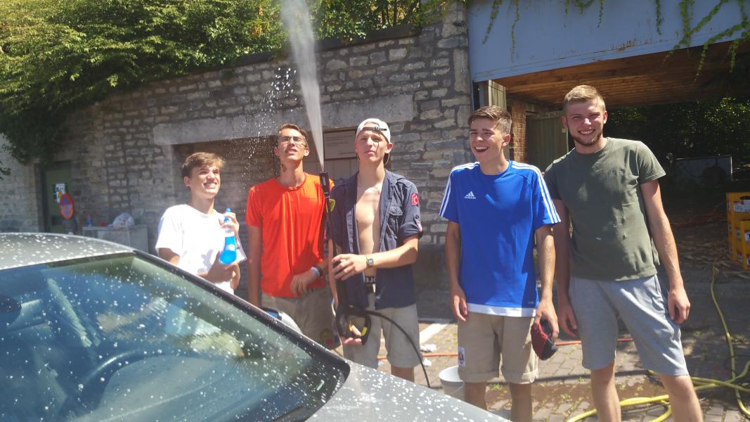 Car-wash © F. Nijs