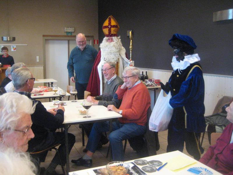 ‘En toen werd er op de deur geklopt…wie zou dat zijn?’ © L.J. 