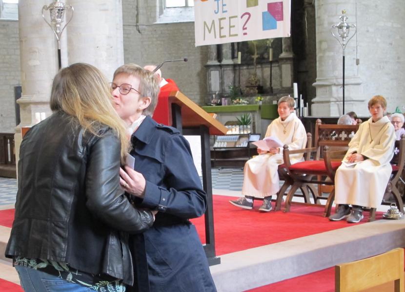 Bedankt, Conny, voor je jarenlange inzet voor de vormselcatechese. © Leen 