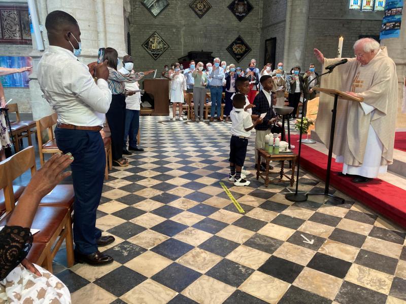 Vier stralende jongens! Zeker zullen ze zich deze mooie momenten blijven herinneren. De foto’s getuigen ervan!  © @L.J.