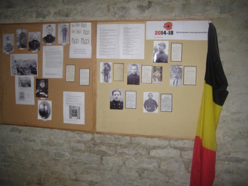 Met onze dank aan Heemkring Machala die ons deze foto’s, herinneringen aan WO I, ter beschikking stelde voor tentoonstelling in onze kerk. 