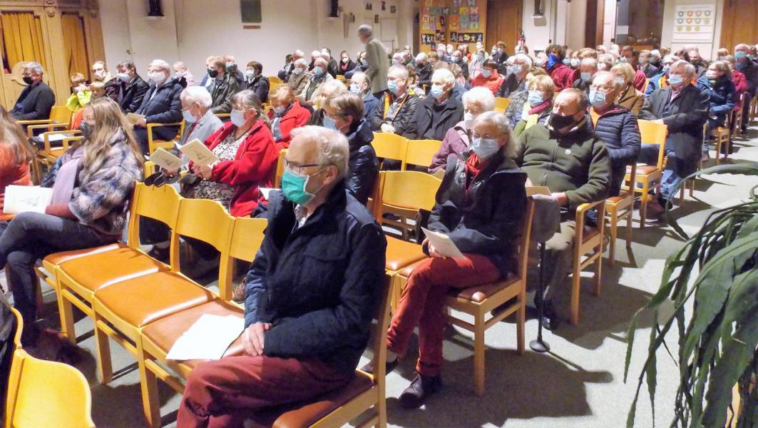 Laatste wekelijkse misviiering in Blanden © Hugo Hollé