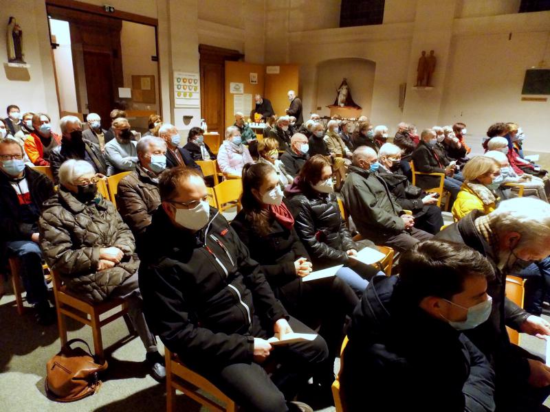 Laatste wekelijkse misviiering in Blanden © Hugo Hollé