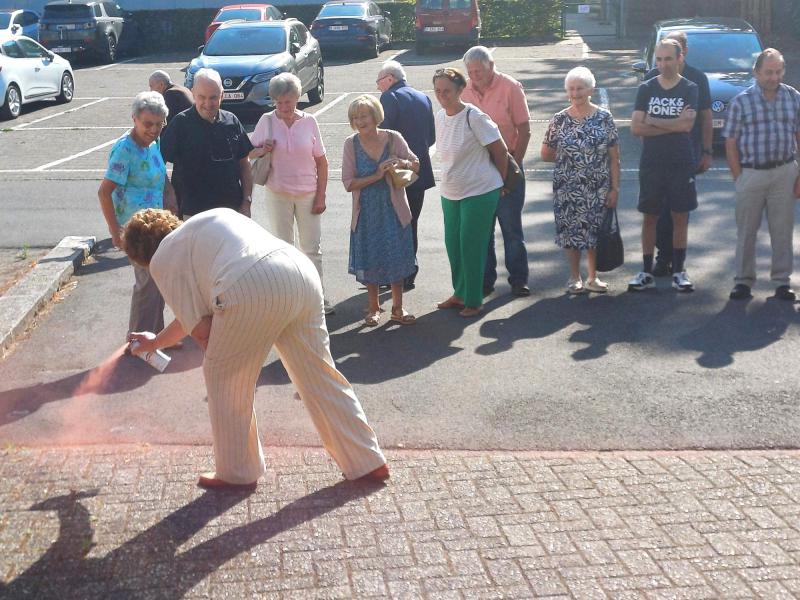 Een rode streep tegen geweld in Gaza (H. Damiaan Ninde) 