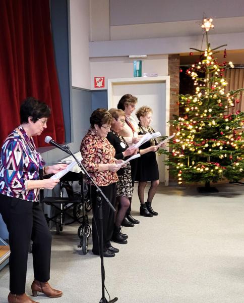 OP WEG NAAR KERSTMIS IN EEN DONKERE DECEMBERMAAND 
