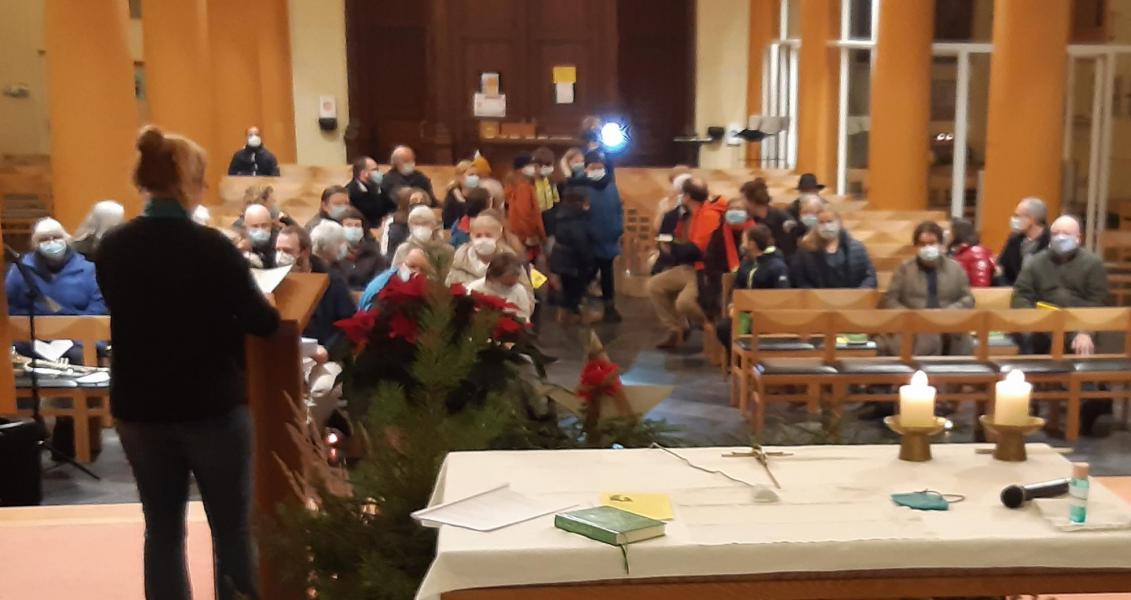 op zoek naar een gastvrij huis, een kerstverhaal © Walbert Defoort