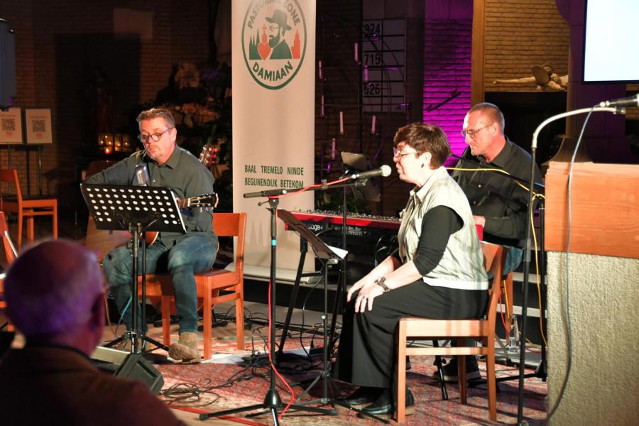 Op 14 november openden we met een sterke inhoudelijke avond ons zonaal pastoraal werkjaar. We stelden ons logo met fierheid voor. 