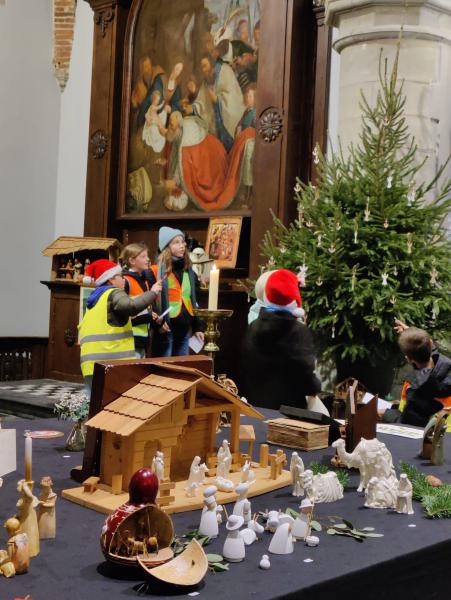 Fakkeltocht vormelingen Sint-Corneliusparochie Ninove - 19-12-2025 © Alexander Vandaele