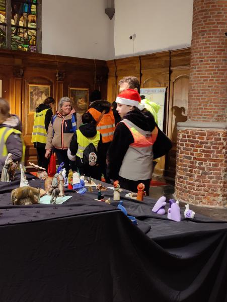 Fakkeltocht vormelingen Sint-Corneliusparochie Ninove - 19-12-2025 © Myriam Torrekens