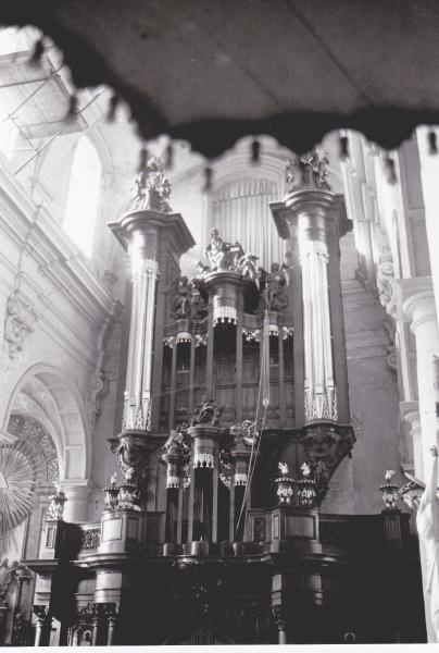 In 1985 werd het Forceville-orgel van de Abdijkerk grondig gerestaureerd. 